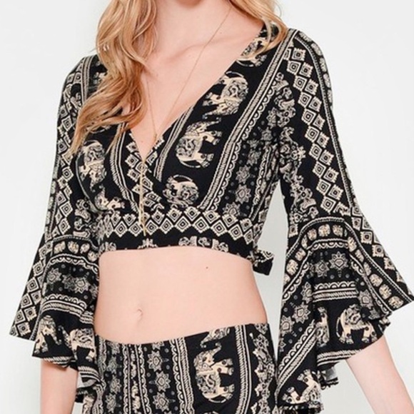 Solemio Los Ángeles Elephant Crop Top - Picture 2 of 5